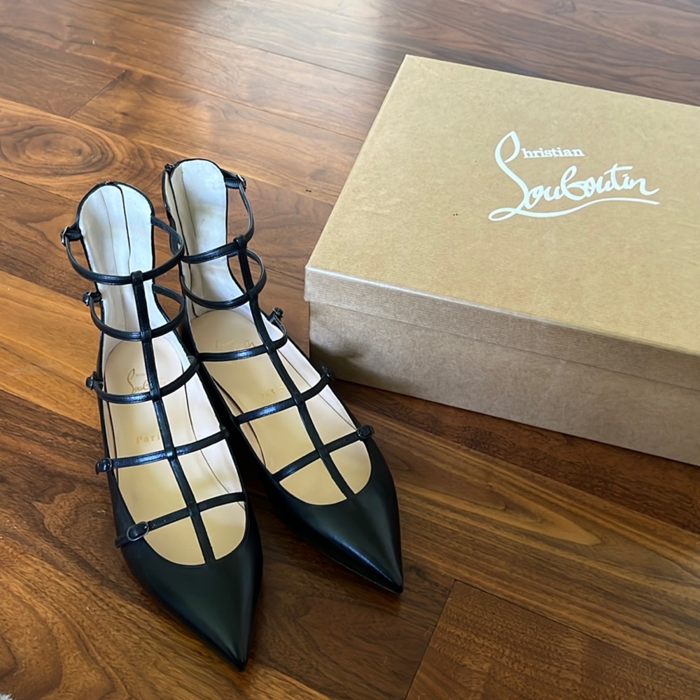 Christian Louboutin Toerless Leather Muse Caged Flats - size 39